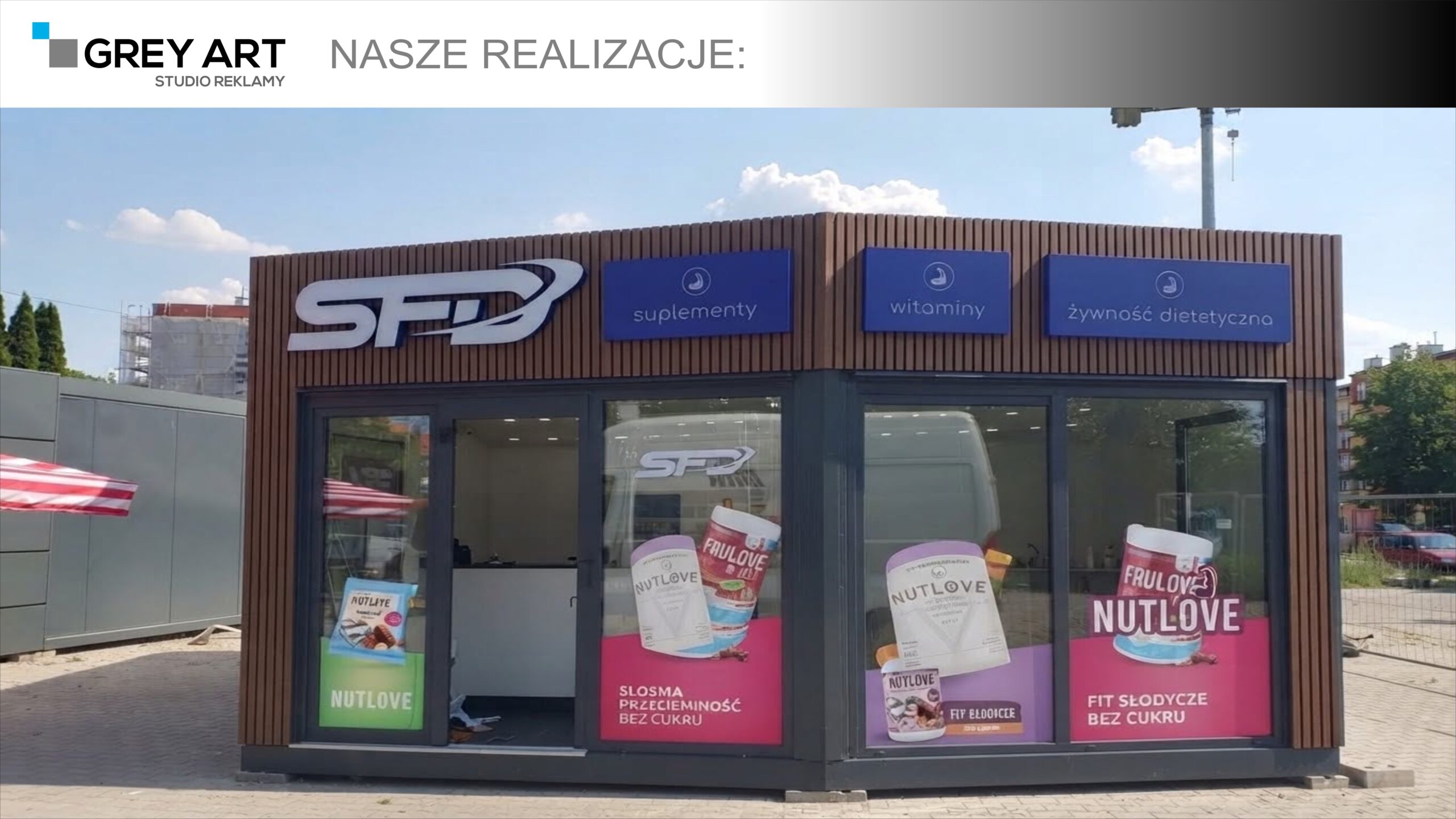 Nowoczesny branding pawilonu handlowego w obiektywie! 🎯
